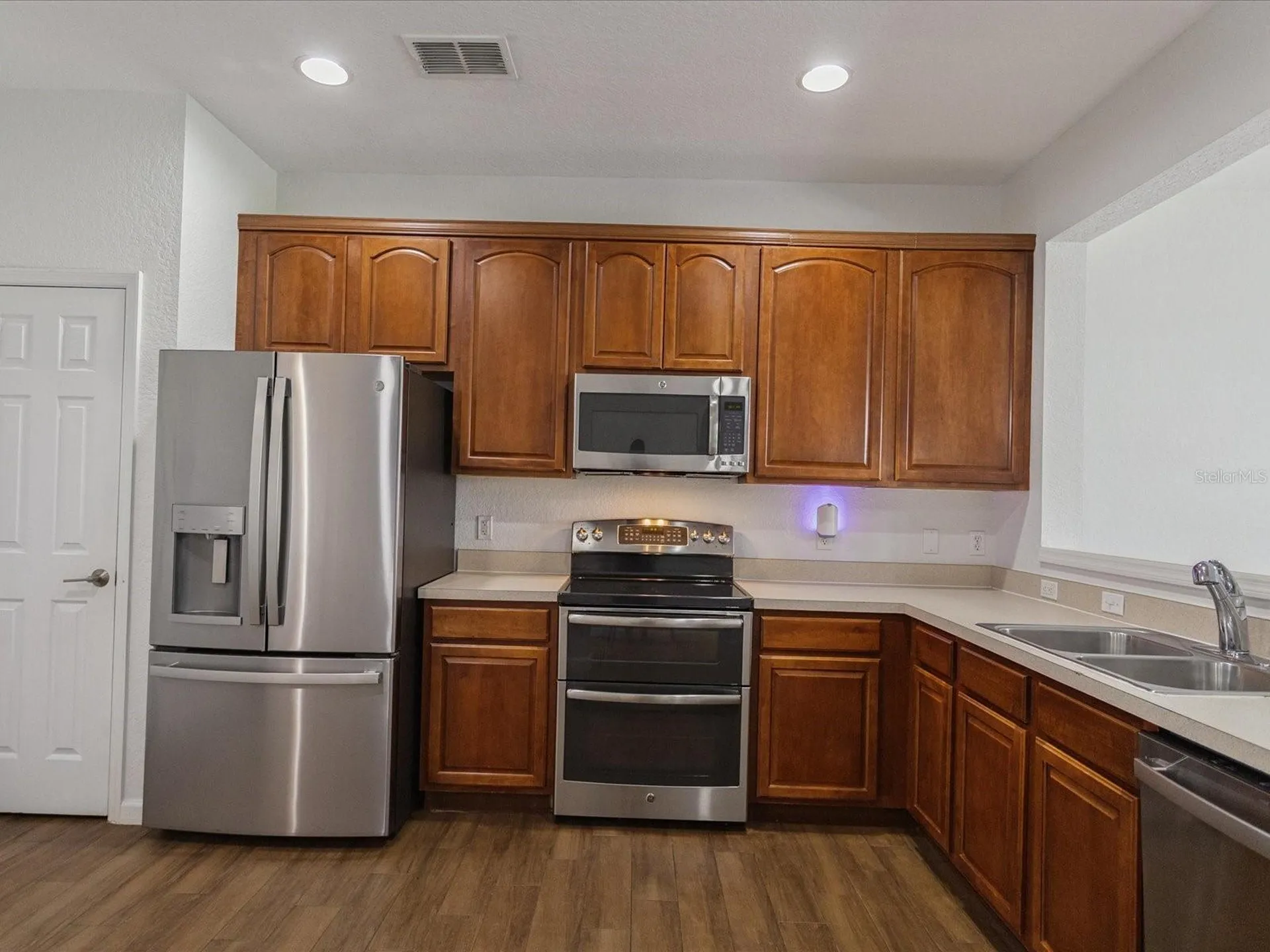1055 Rock Harbor Avenue Orlando FL 32828