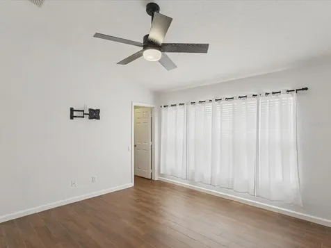 1055 Rock Harbor Avenue Orlando FL 32828