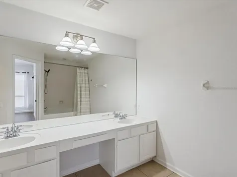 1055 Rock Harbor Avenue Orlando FL 32828