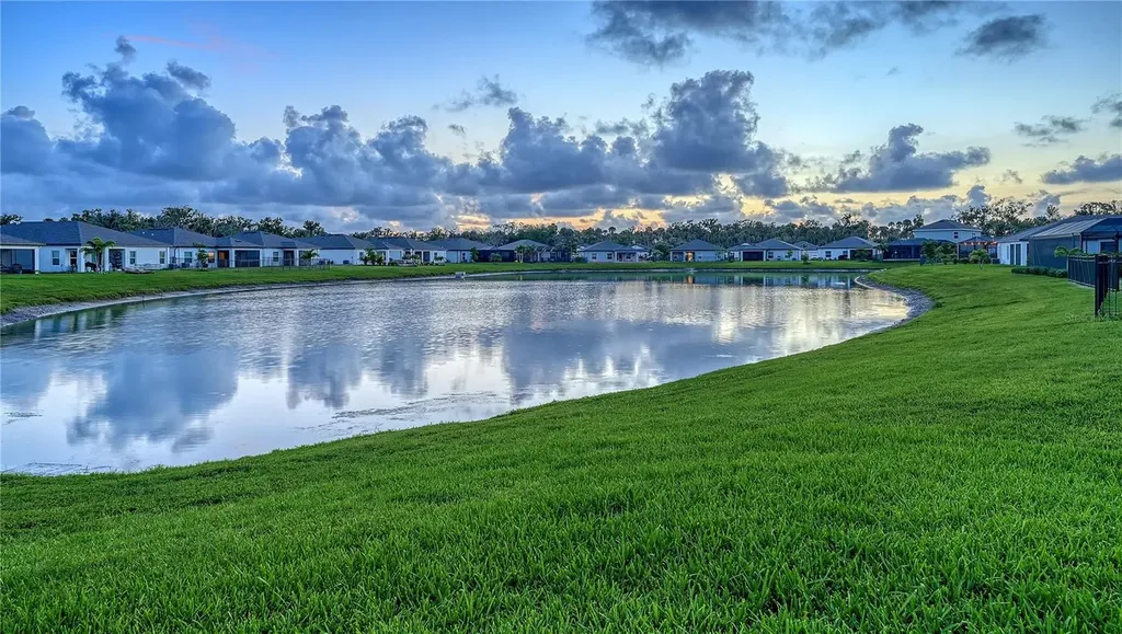 5213 Senza Trail Palmetto FL 34221