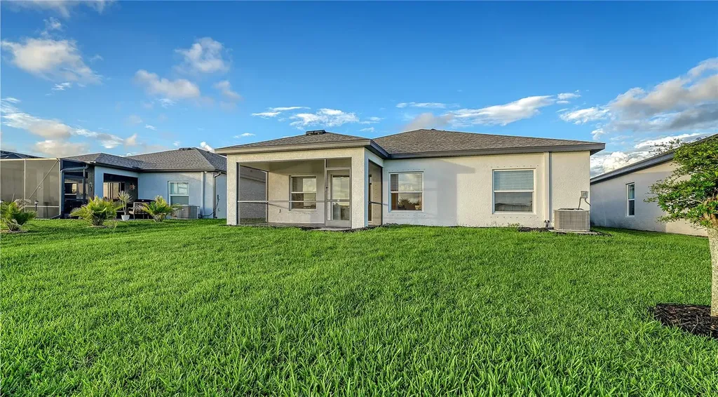 5213 Senza Trail Palmetto FL 34221