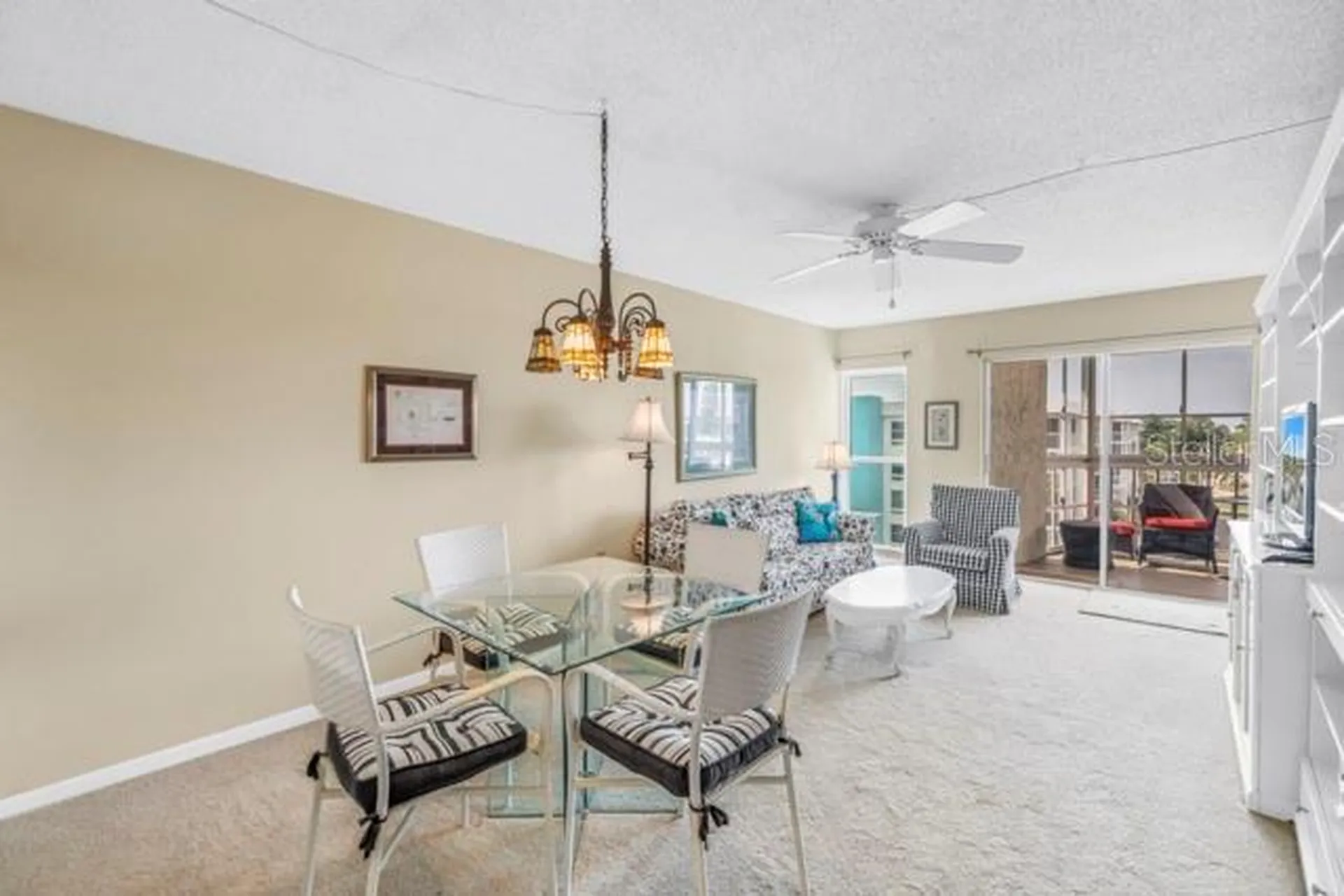 4902 38th Way S St Petersburg FL 33711