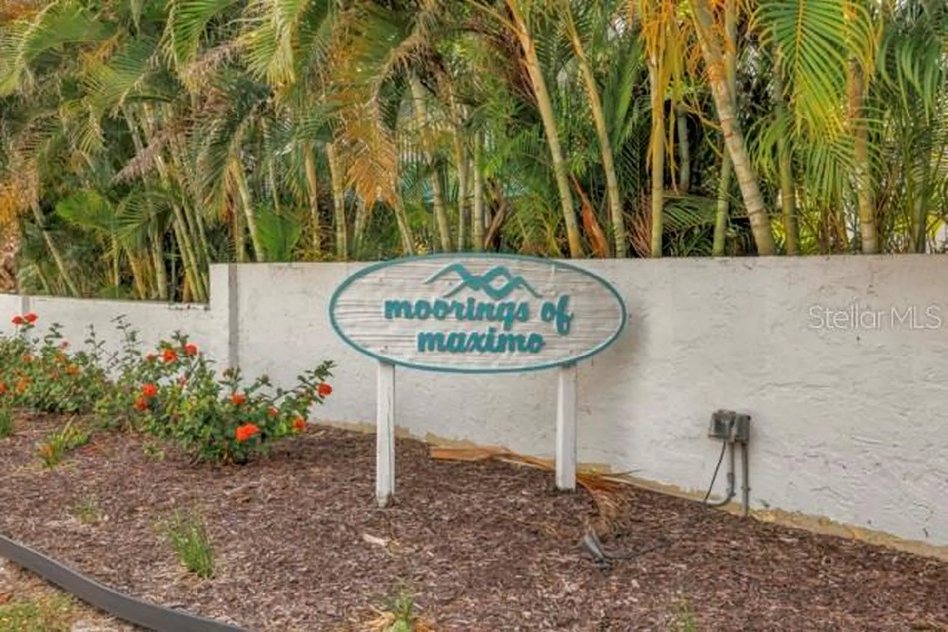 4902 38th Way S St Petersburg FL 33711