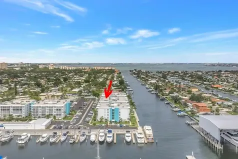 4902 38th Way S St Petersburg FL 33711