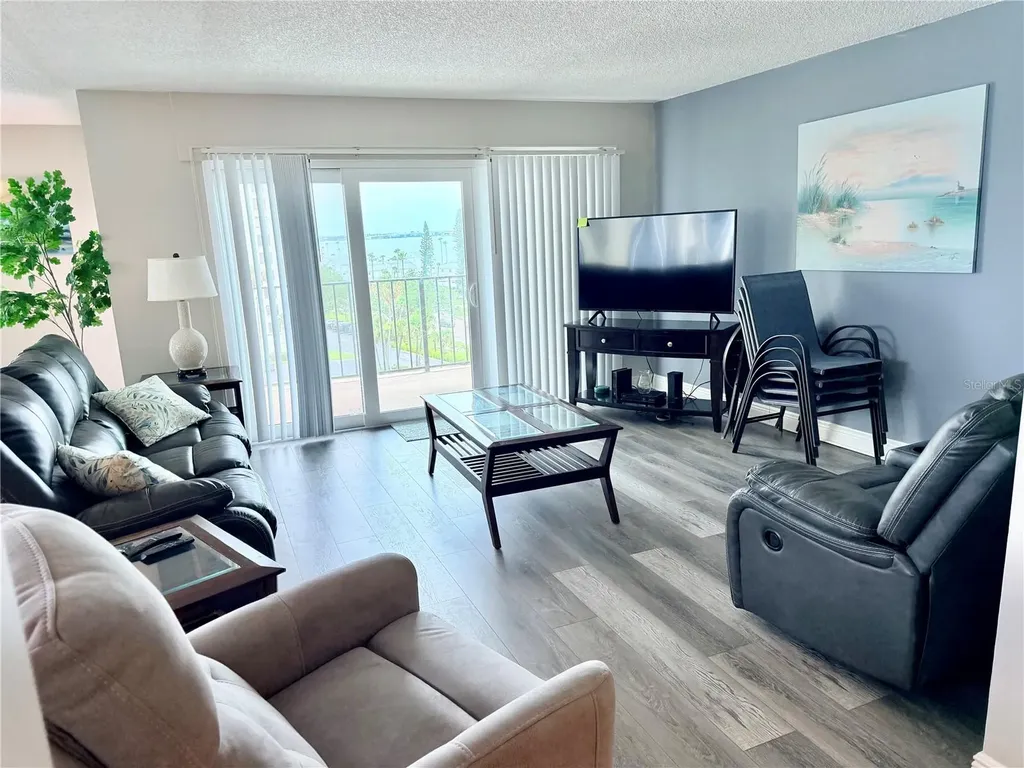 1480 Gulf Boulevard Clearwater Beach FL 33767