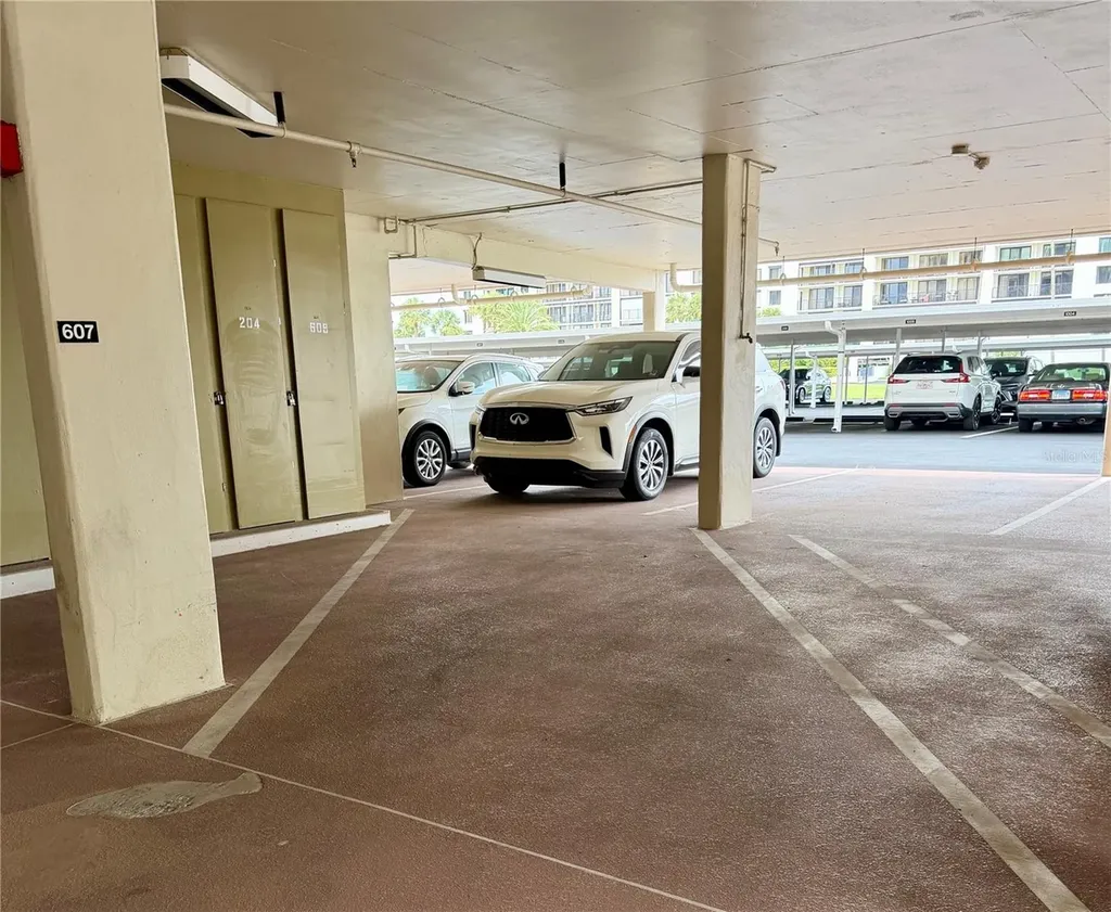 1480 Gulf Boulevard Clearwater Beach FL 33767