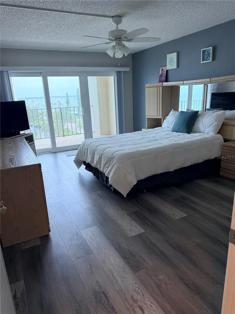 1480 Gulf Boulevard Clearwater Beach FL 33767