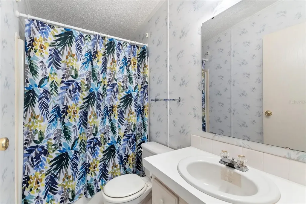 25 Crescent Ridge Road Davenport FL 33837