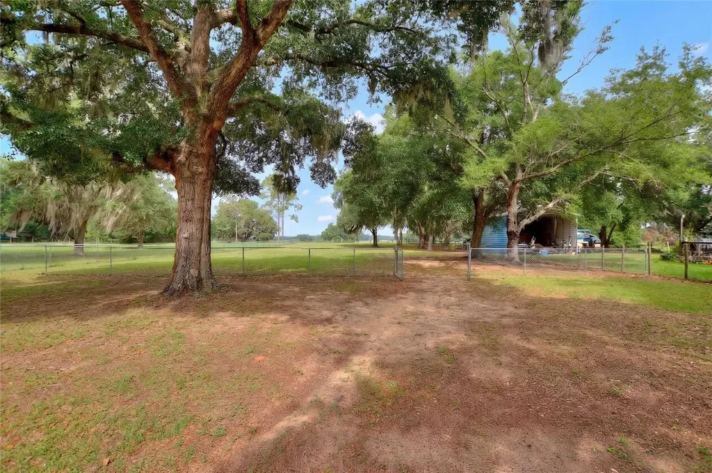 25 Crescent Ridge Road Davenport FL 33837