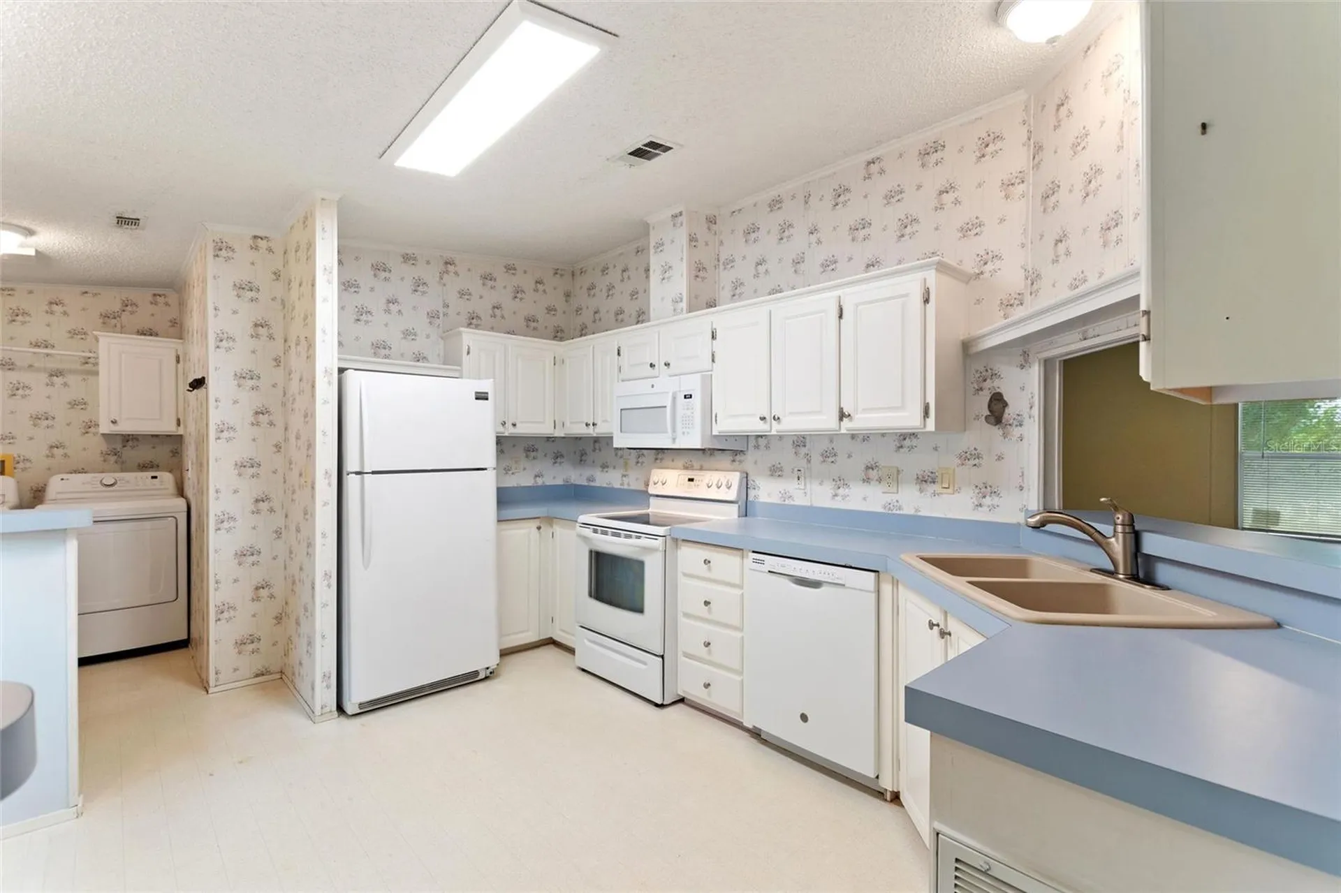 25 Crescent Ridge Road Davenport FL 33837