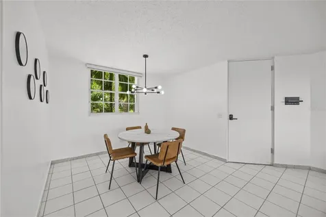 Via Pedregal Cond Montecillo Court Via Pedregal Apt #4808 Trujillo Alto PR 00976