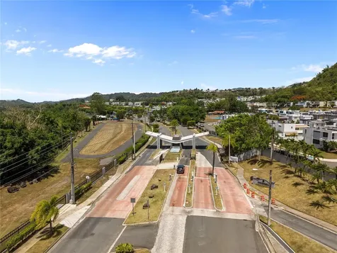 Via Pedregal Cond Montecillo Court Via Pedregal Apt #4808 Trujillo Alto PR 00976