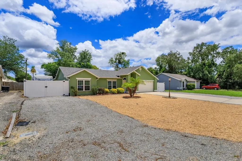 1451 Quintara Avenue Deltona FL 32738