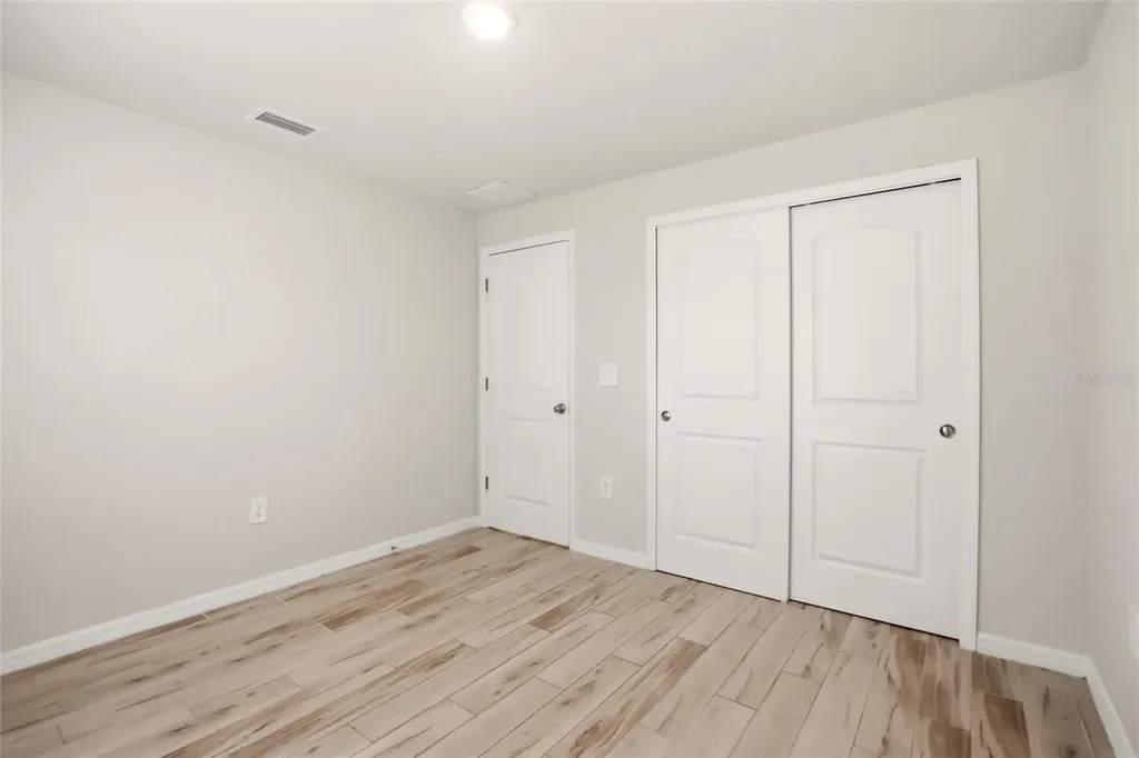 1024 NE 33rd Lane Cape Coral FL 33909