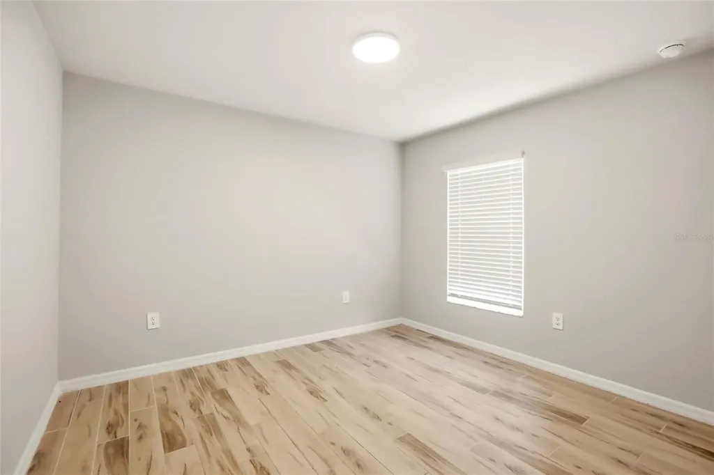 1024 NE 33rd Lane Cape Coral FL 33909