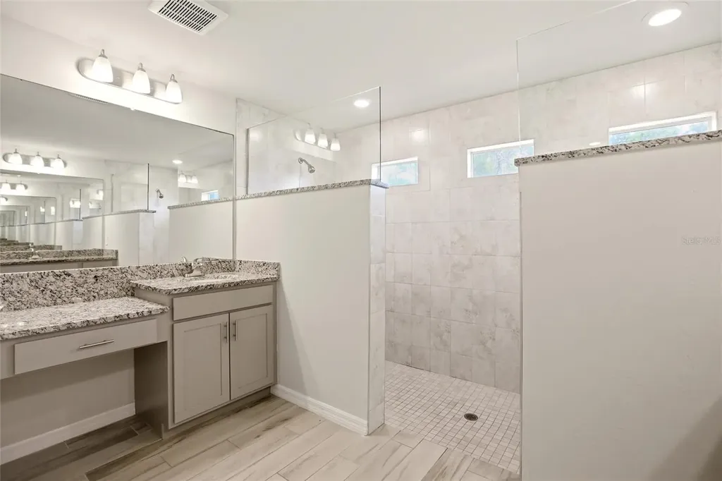 1024 NE 33rd Lane Cape Coral FL 33909