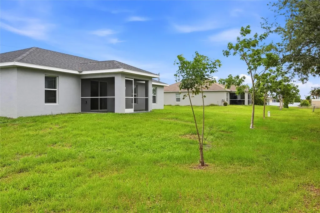 1024 NE 33rd Lane Cape Coral FL 33909