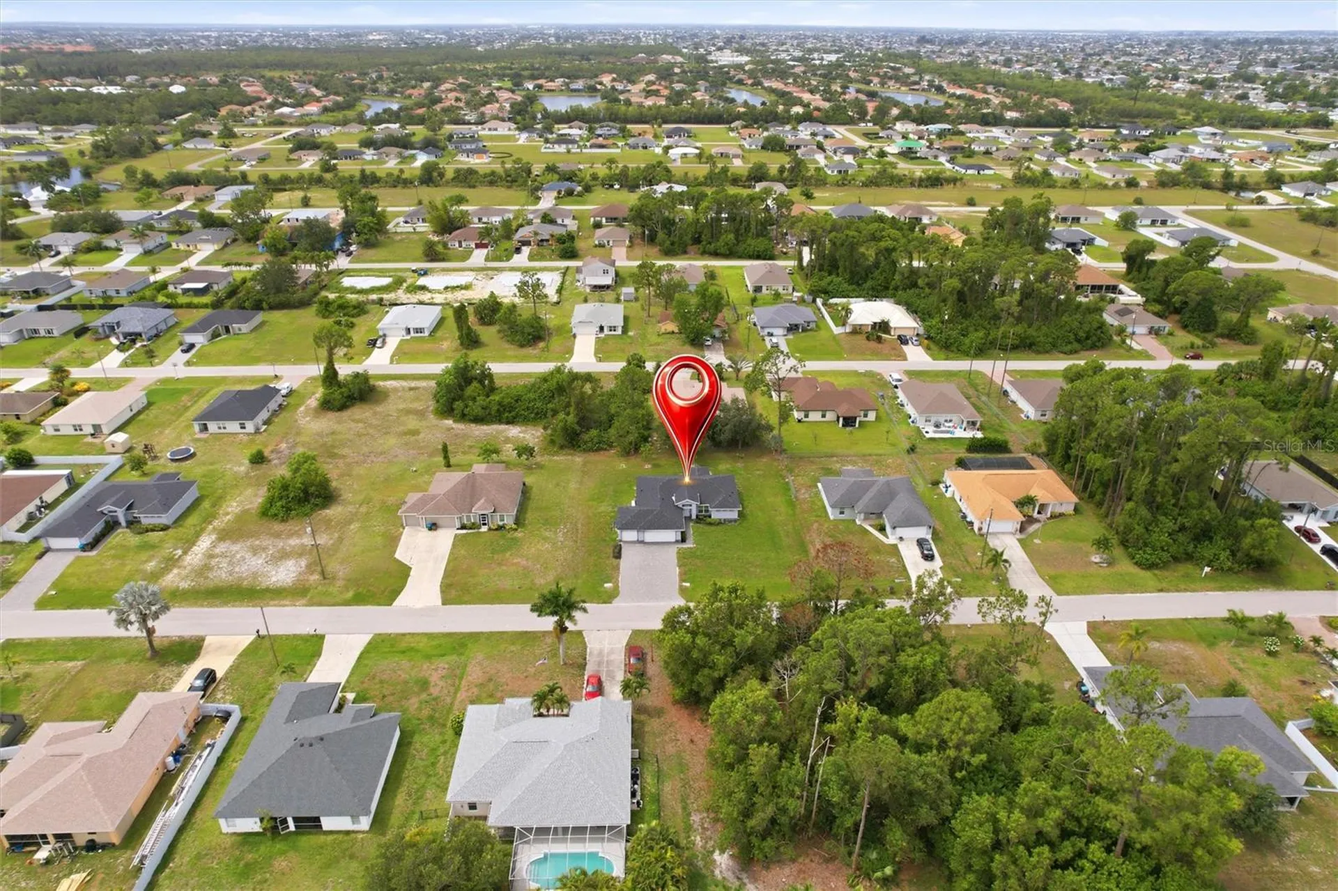 1024 NE 33rd Lane Cape Coral FL 33909