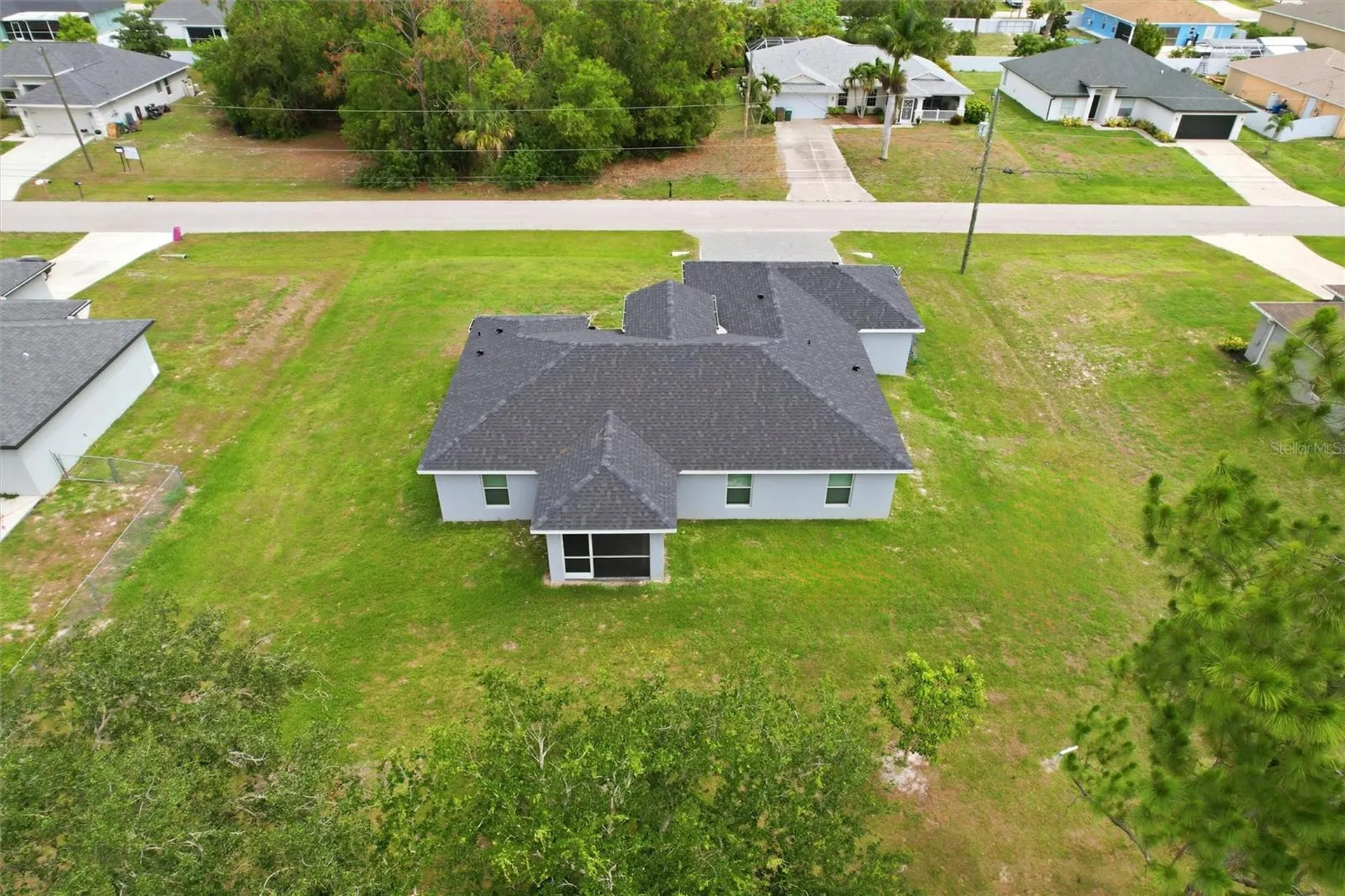 1024 NE 33rd Lane Cape Coral FL 33909