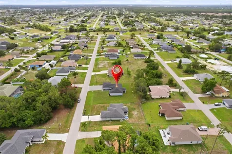 1024 NE 33rd Lane Cape Coral FL 33909