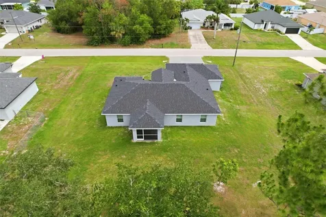 1024 NE 33rd Lane Cape Coral FL 33909
