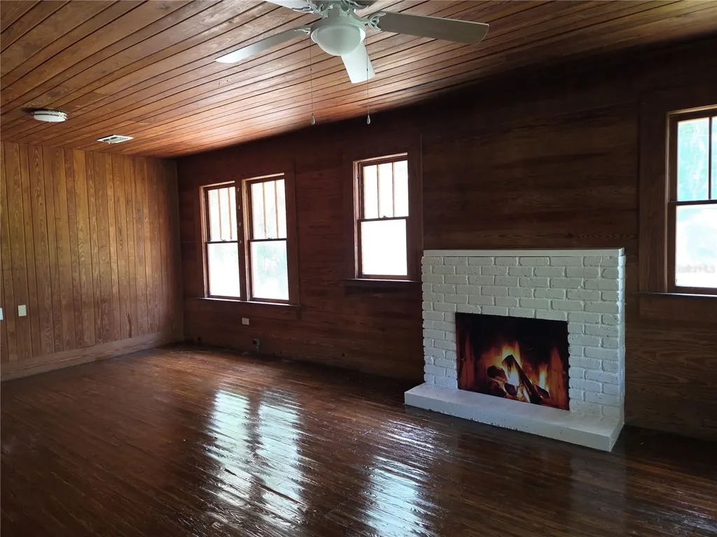 11280 NE Highway 314 Silver Springs FL 34488