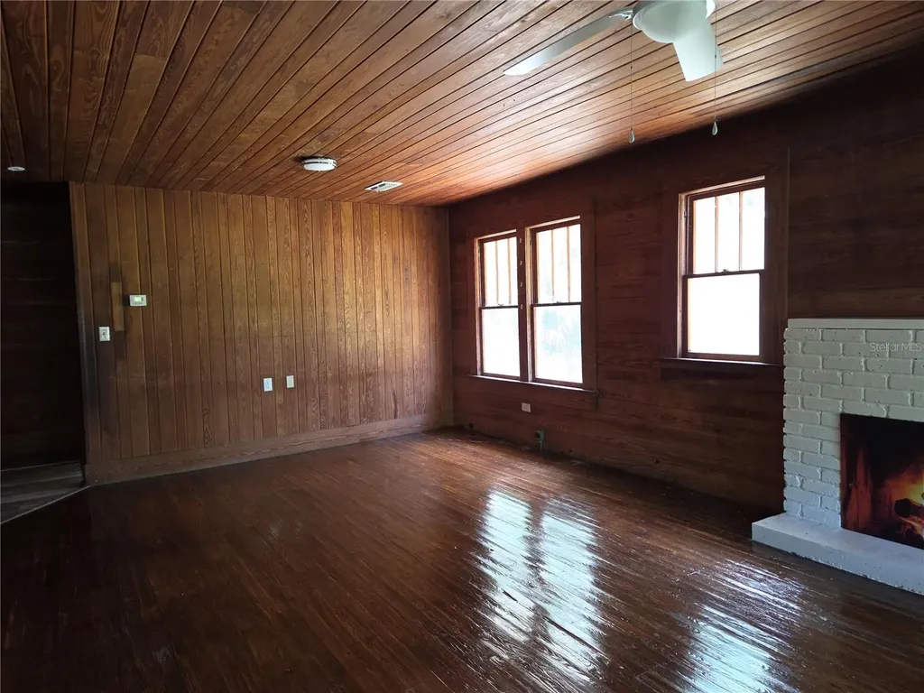 11280 NE Highway 314 Silver Springs FL 34488