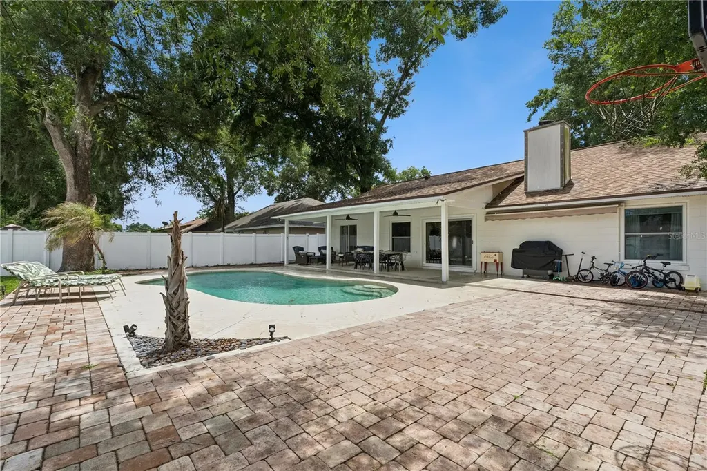 400 S Cumberland Avenue Ocoee FL 34761