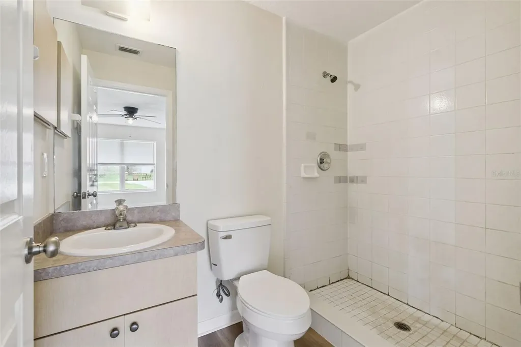 11726 Huggins Street Leesburg FL 34788