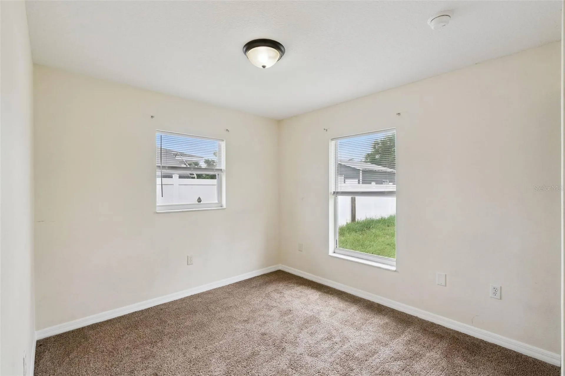 11726 Huggins Street Leesburg FL 34788