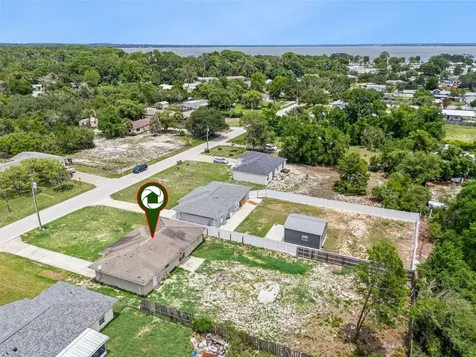 11726 Huggins Street Leesburg FL 34788