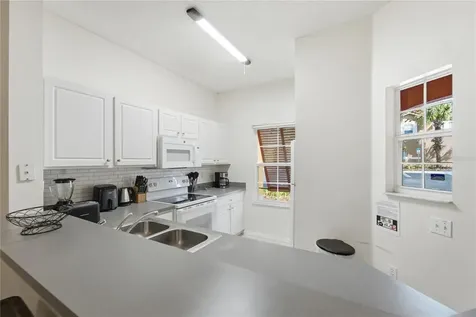 2743 Sun Key Place Kissimmee FL 34747