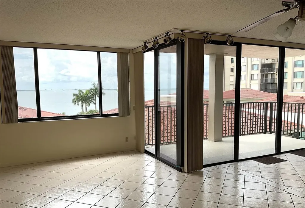 6322 Palma Del Mar Boulevard S St Petersburg FL 33715