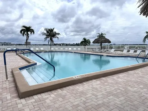 6322 Palma Del Mar Boulevard S St Petersburg FL 33715
