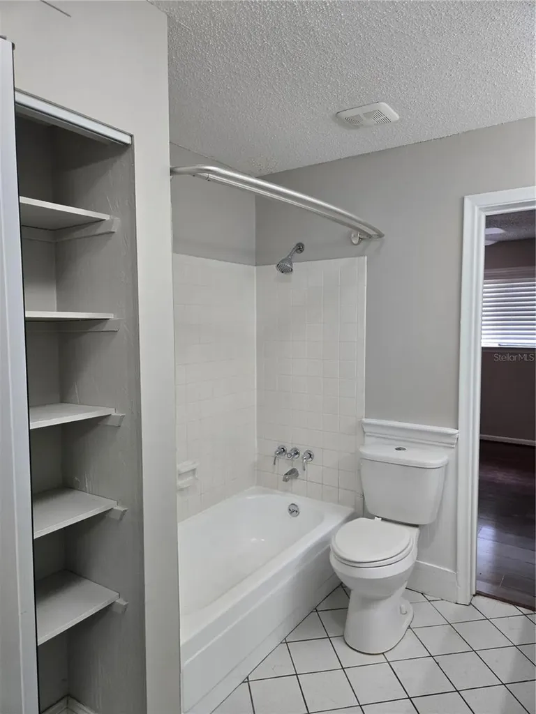 4503 NW 41st Place Gainesville FL 32606