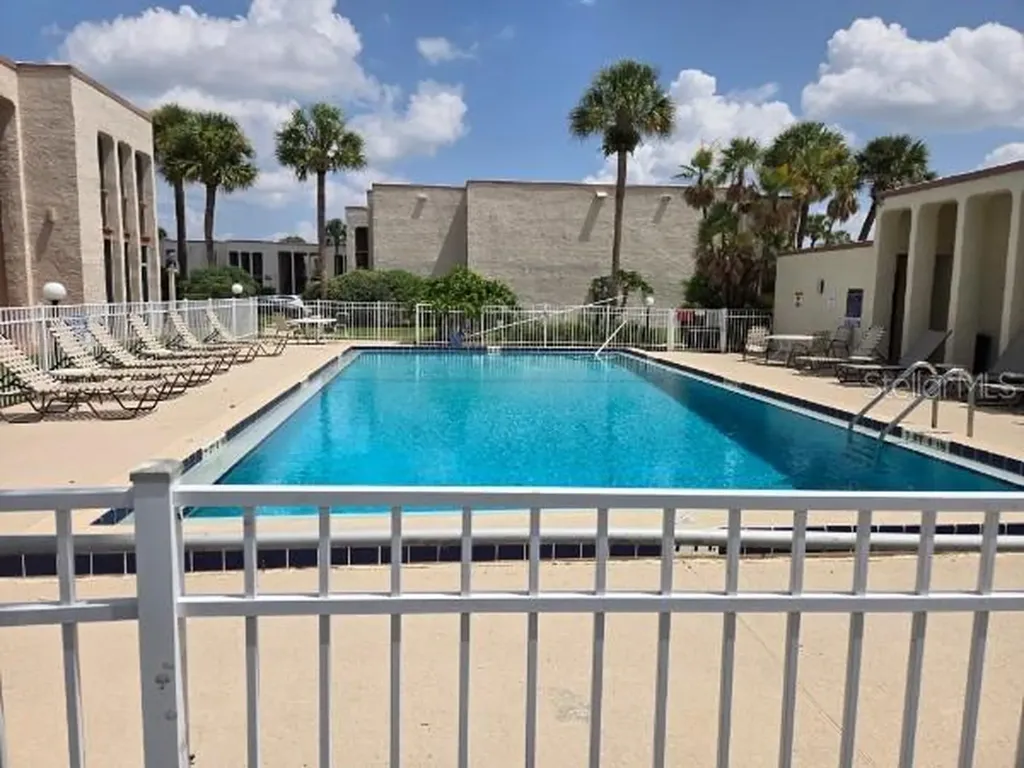 536 Orange Drive Altamonte Springs FL 32701