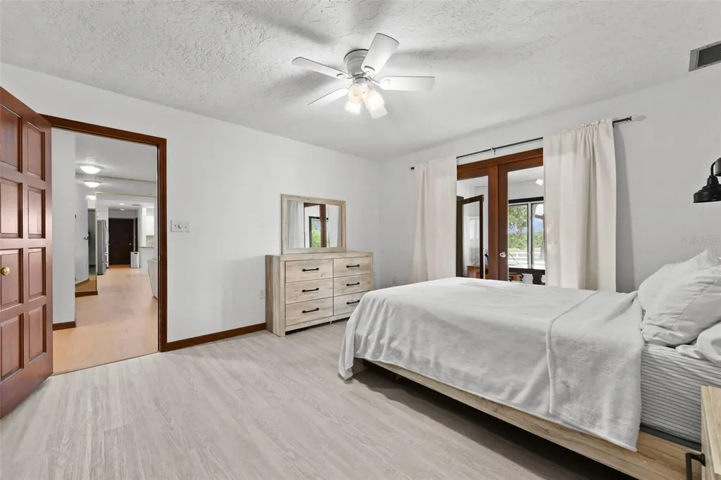 5750 Oak Hollow Lane Oviedo FL 32765