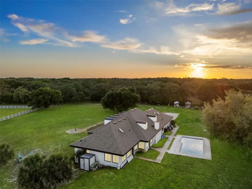 5750 Oak Hollow Lane Oviedo FL 32765