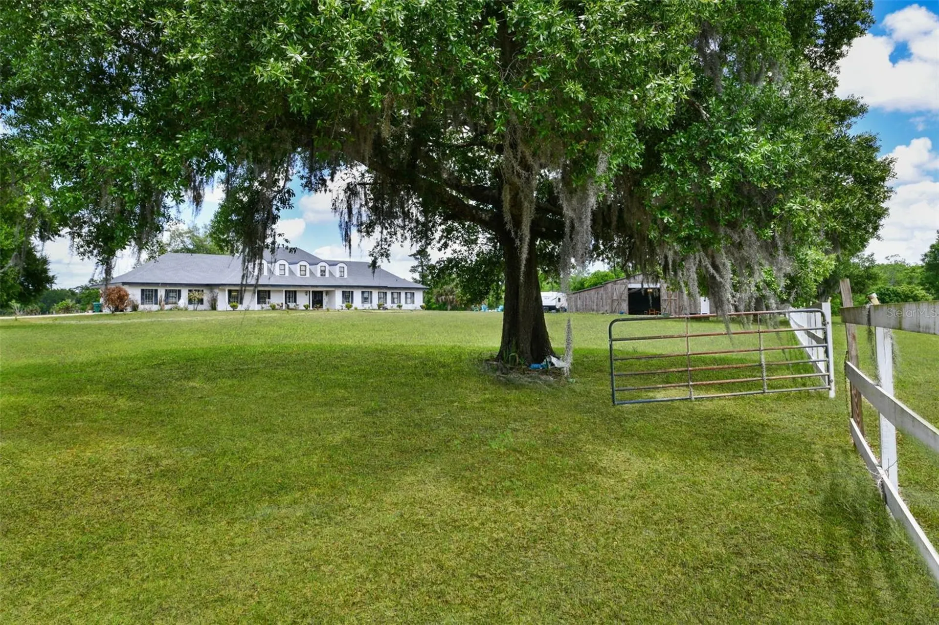 5750 Oak Hollow Lane Oviedo FL 32765