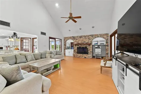 5750 Oak Hollow Lane Oviedo FL 32765