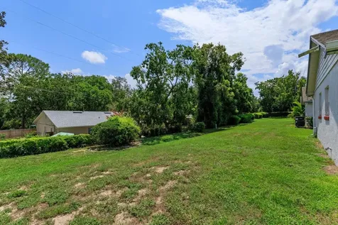 379 Division Street Clermont FL 34711