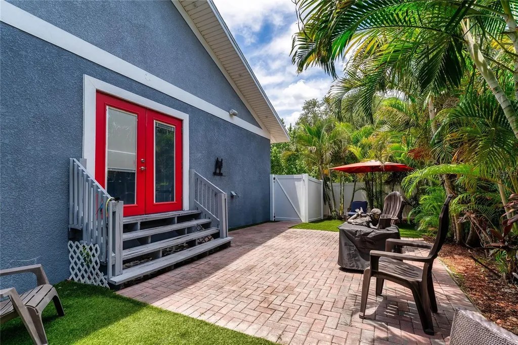 3628 S Renellie Drive Tampa FL 33629