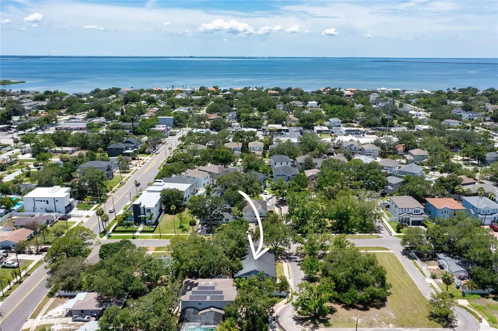 3628 S Renellie Drive Tampa FL 33629