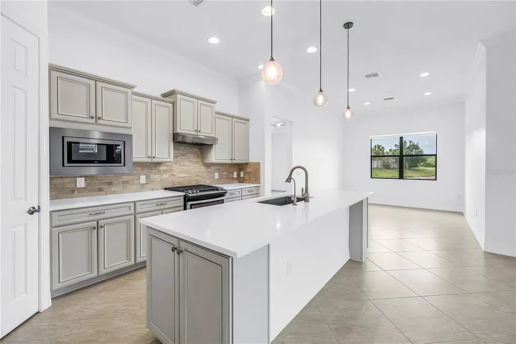 5987 Snowy Egret Drive Sarasota FL 34238