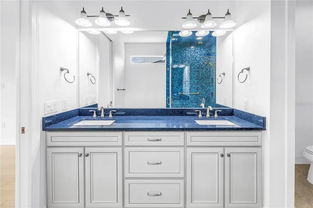5987 Snowy Egret Drive Sarasota FL 34238