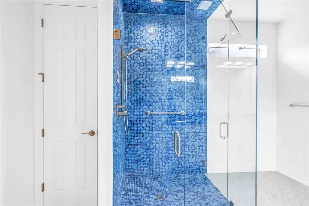 5987 Snowy Egret Drive Sarasota FL 34238
