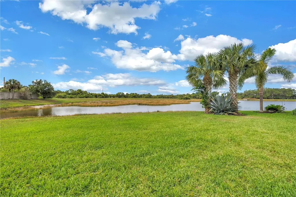 5987 Snowy Egret Drive Sarasota FL 34238