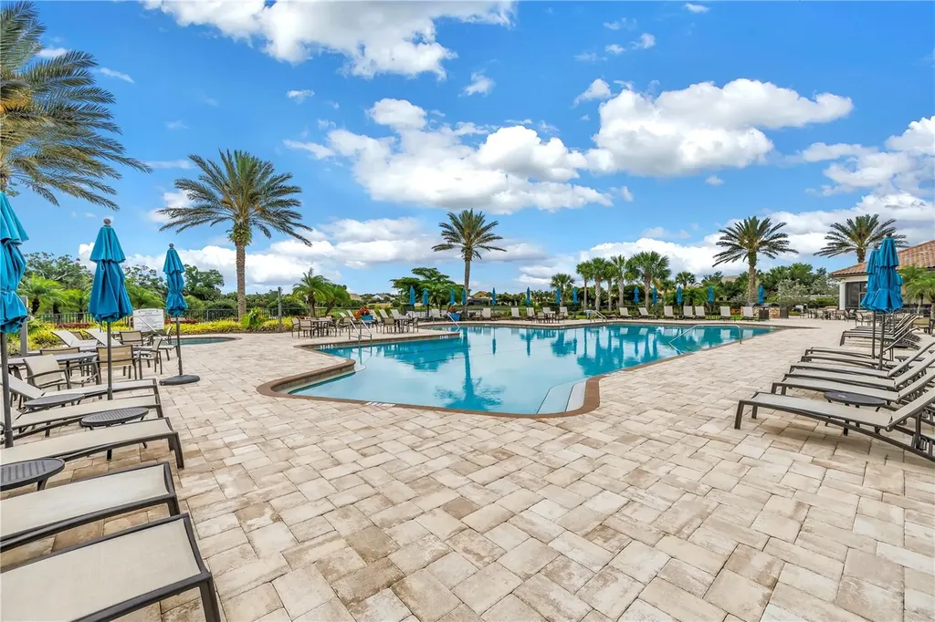 5987 Snowy Egret Drive Sarasota FL 34238