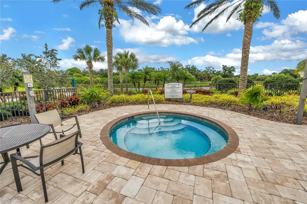 5987 Snowy Egret Drive Sarasota FL 34238