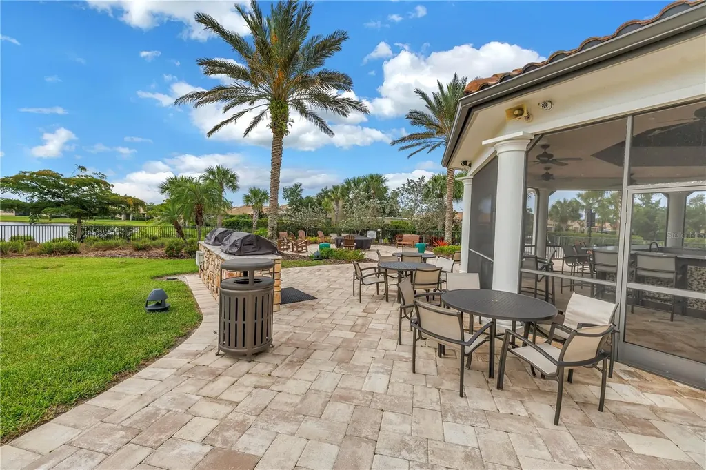 5987 Snowy Egret Drive Sarasota FL 34238